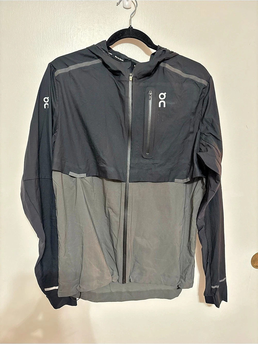 On Weather Jacket Color Block Performance Jacket water resistant packable M